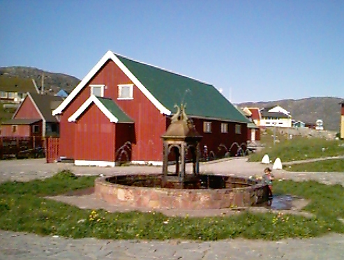 Springvandet og den gamle trkirke i Qaqortoq